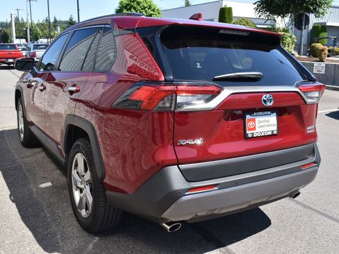 Used 2020 Toyota RAV4 Limited AWD/4WD image 7