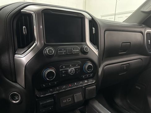 Used 2021 Chevrolet Silverado 1500 LTZ w/ LTZ Convenience Package II AWD/4WD image 44