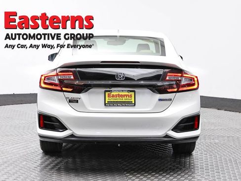 Used 2018 Honda Clarity Plug-In Hybrid image 6