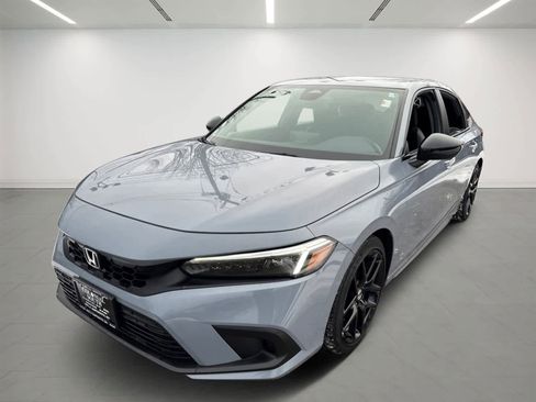 Used 2022 Honda Civic Sport image 2