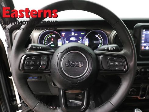 Used 2023 Jeep Wrangler Unlimited w/ Cold Weather Group AWD/4WD image 10