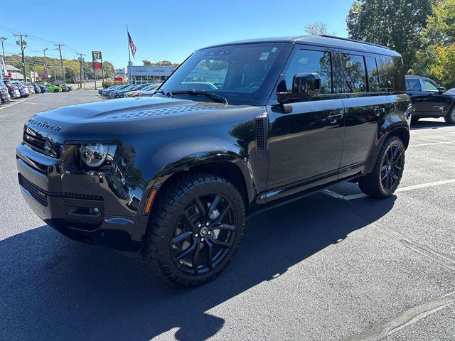 Used 2023 Land Rover Defender 110 X-Dynamic SE AWD/4WD image 6