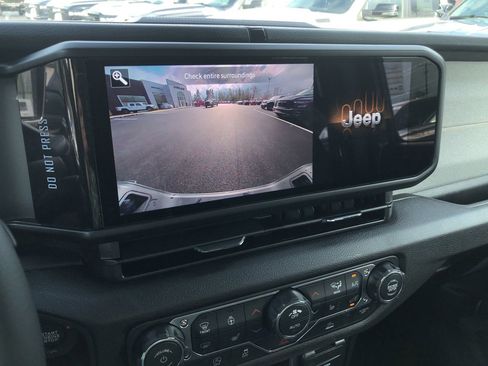 New 2026 Jeep Gladiator Willys image 28