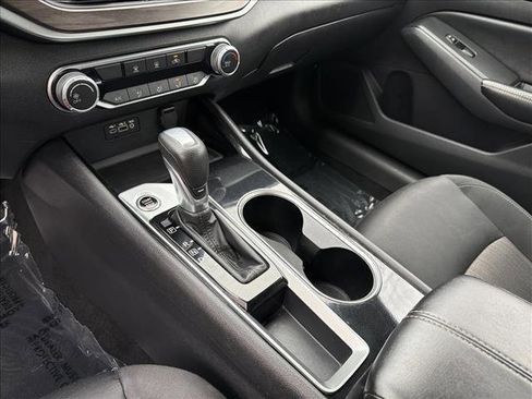 Used 2024 Nissan Altima 2.5 SV image 21