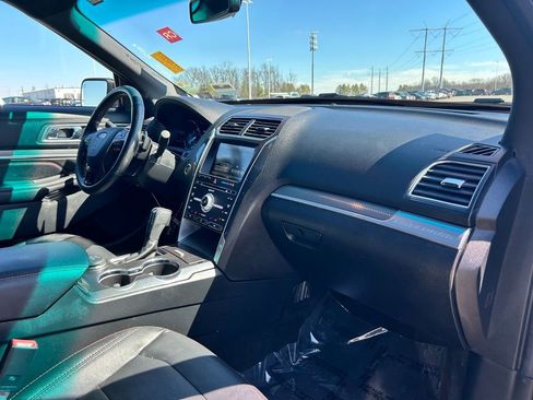 Used 2016 Ford Explorer Sport w/ Equipment Group 401A image 10