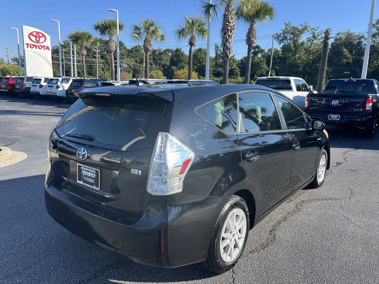 Used 2012 Toyota Prius V Two FWD image 10
