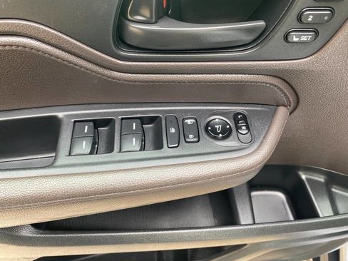 Used 2019 Honda Odyssey EX-L image 16