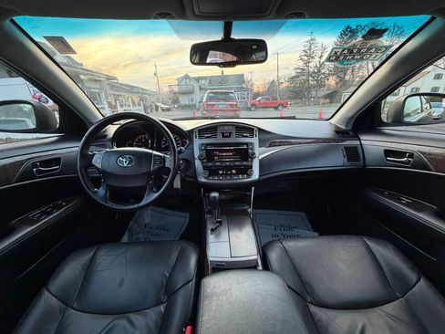 Used 2012 Toyota Avalon image 14