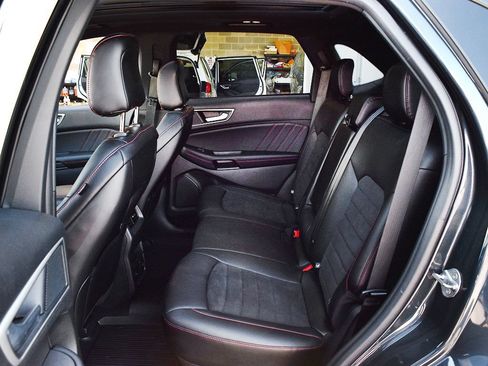 Used 2024 Ford Edge ST-Line AWD/4WD image 6