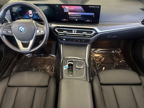 Certified 2023 BMW i4 eDrive35 w/ Premium Package RWD image 16