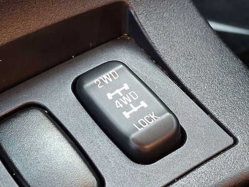 Used 2017 Mitsubishi Lancer SE AWD/4WD image 23