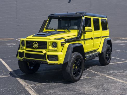 Used 2017 Mercedes-Benz G 550 Squared image 1