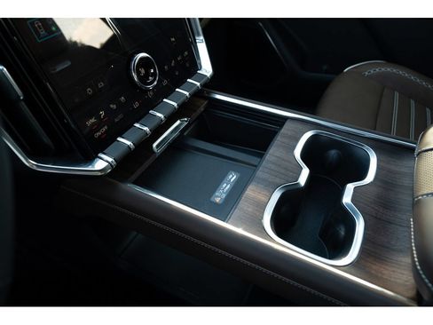 New 2026 GMC Acadia Denali Ultimate w/ LPO, Floor Liner Package AWD/4WD image 26