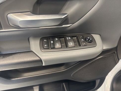 Used 2021 RAM 1500 Big Horn AWD/4WD image 30