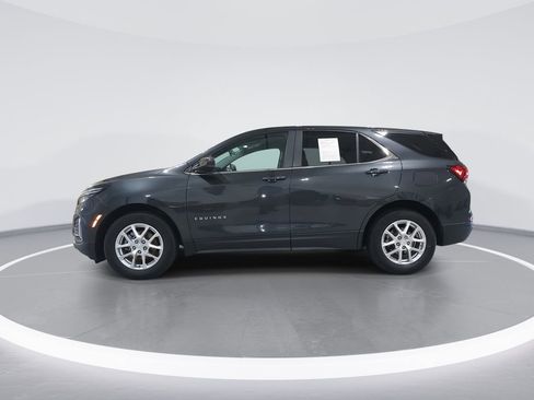 Used 2023 Chevrolet Equinox LT image 5