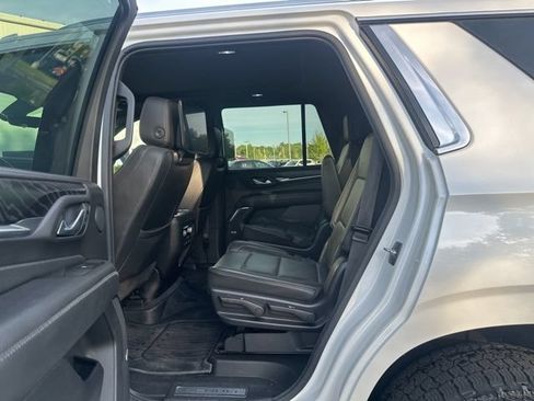 Used 2022 GMC Yukon Denali w/ Denali Ultimate Package AWD/4WD image 18