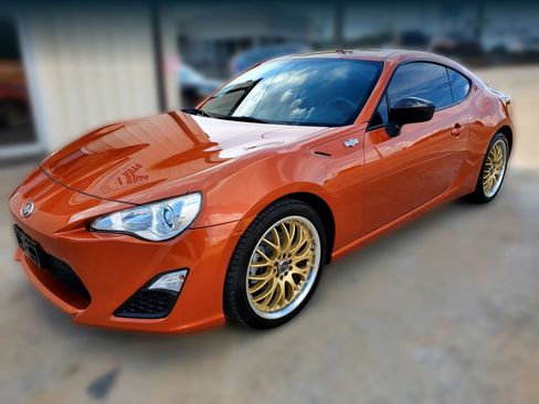 Used 2013 Scion FR-S RWD image 7