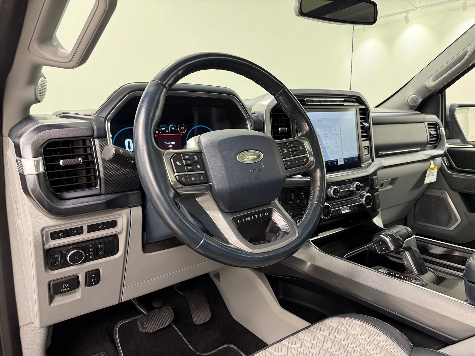 Used 2022 Ford F150 Limited AWD/4WD image 15