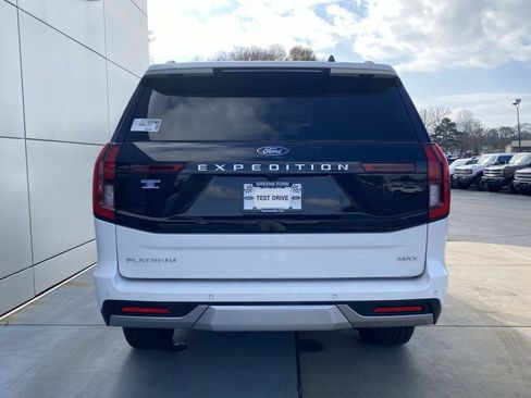 New 2026 Ford Expedition Max Platinum w/ Driver's Package image 5