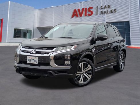 Used 2025 Mitsubishi Outlander Sport SE image 1