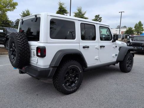 Used 2023 Jeep Wrangler Unlimited w/ Cold Weather Group AWD/4WD image 4