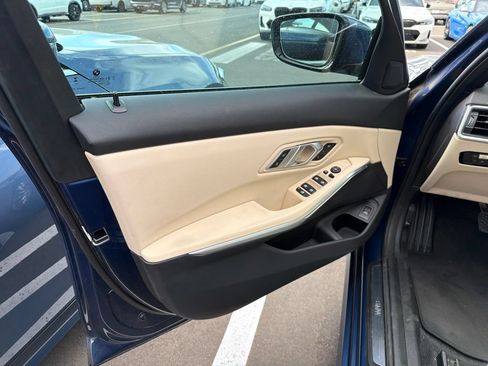Used 2023 BMW 330i Sedan w/ Premium Package RWD image 4