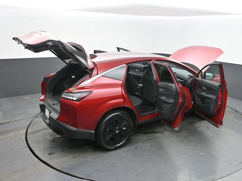 Certified 2025 Nissan Murano SV image 45