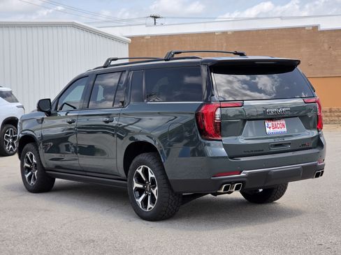 Used 2026 GMC Yukon XL AT4 w/ AT4 Premium Package AWD/4WD image 4