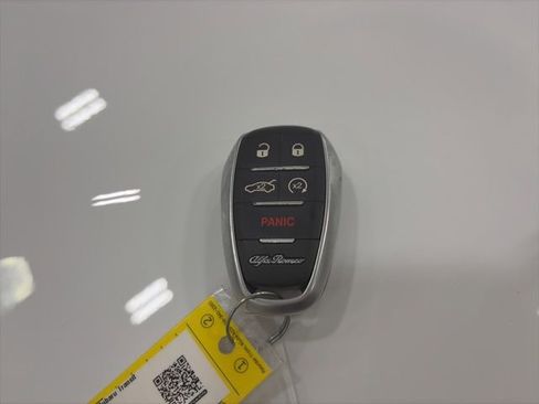 Used 2023 Alfa Romeo Stelvio Ti image 26