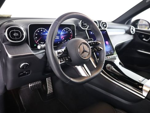Used 2026 Mercedes-Benz GLC 300 4MATIC image 28