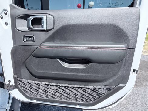 Used 2024 Jeep Wrangler Unlimited Rubicon 392 image 34