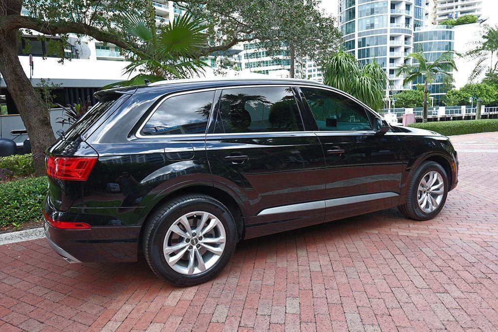 Used 2019 Audi Q7 3.0T Premium Plus AWD/4WD image 18