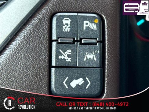 Used 2020 Chevrolet Tahoe Premier AWD/4WD image 33