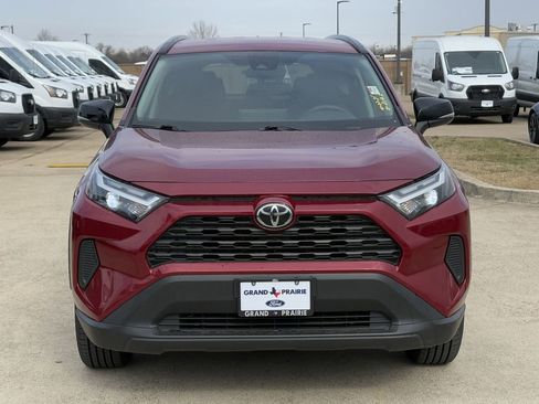 Used 2023 Toyota RAV4 XLE image 9