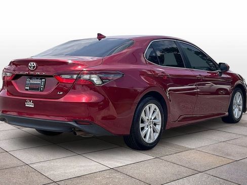 Used 2022 Toyota Camry LE FWD image 13