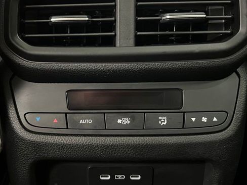 Used 2025 Honda Pilot Touring image 42