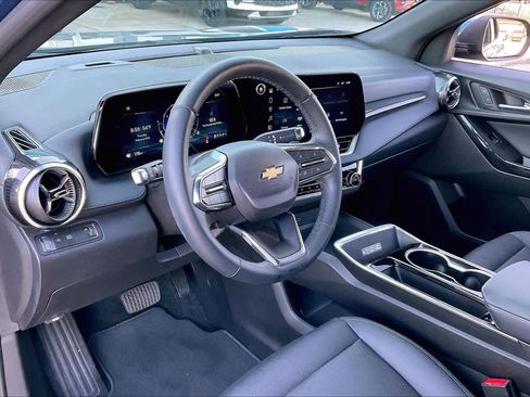 Certified 2025 Chevrolet Equinox LT w/ Convenience Package II image 15