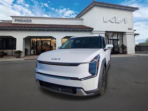 New 2026 Kia EV9 Wind image 3