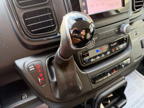 Used 2025 RAM ProMaster 2500 w/ Convenience Group FWD image 27