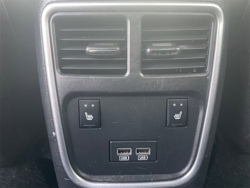 Used 2018 Dodge Charger GT image 40