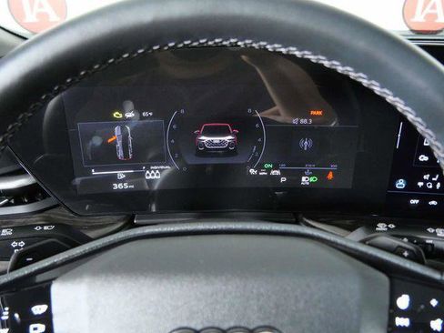 Used 2025 Audi Q5 Prestige AWD/4WD image 24