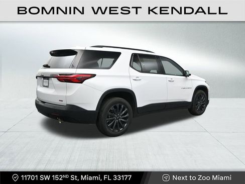 Used 2023 Chevrolet Traverse RS image 5