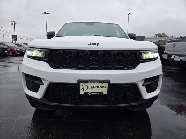 Used 2025 Jeep Grand Cherokee 4WD image 42