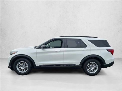 New 2026 Ford Explorer Active w/ Active Comfort Package RWD image 5