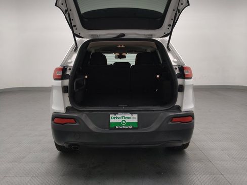 Used 2018 Jeep Cherokee Latitude image 29