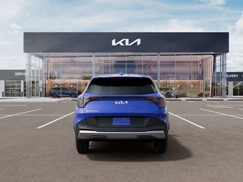 New 2026 Kia Sportage EX FWD image 5