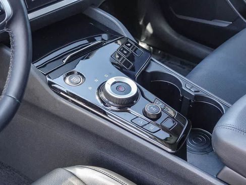 Certified 2023 Kia Sportage EX AWD/4WD image 18
