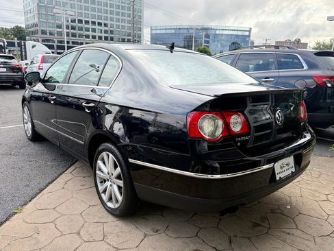 Used 2010 Volkswagen Passat Komfort FWD image 5