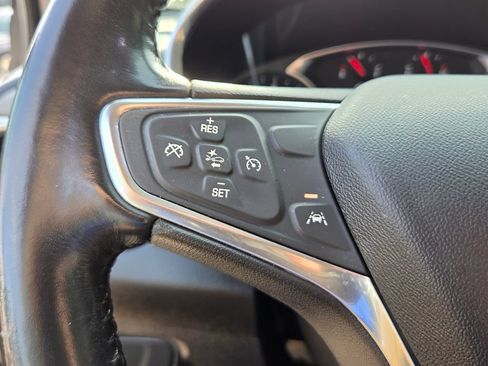 Used 2019 Chevrolet Equinox LT FWD image 23