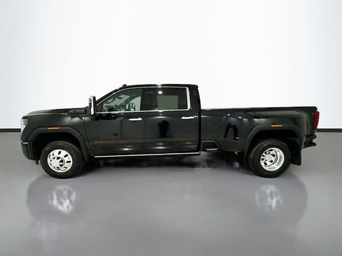 Used 2025 GMC Sierra 3500 Denali Ultimate image 4